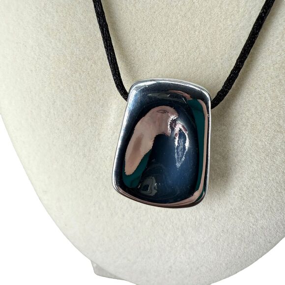 J. Jill Layered Necklace Sculpted Silver Tone Pendant Adjustable Cord Toggle NWT - Picture 7 of 12